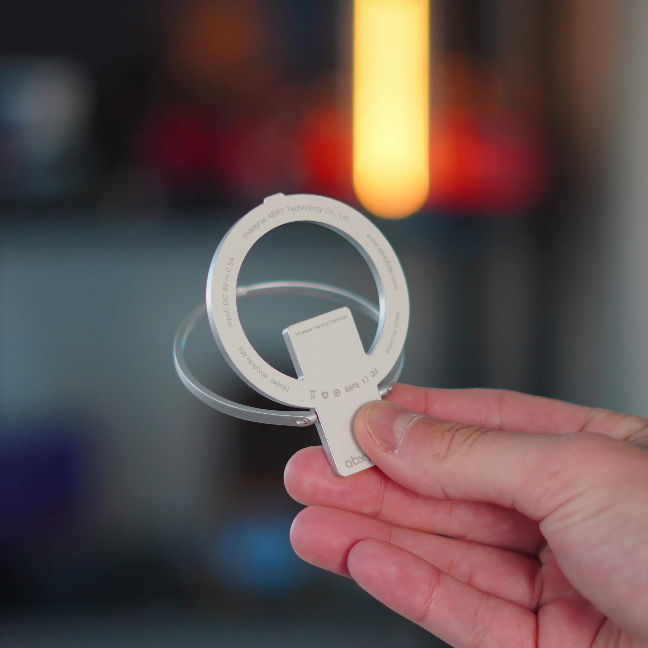 Nikmati Permainan Retro di iPhone dengan Pengontrol MagSafe Ringkas