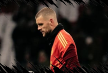 Pelatih Ajax Dukung Maarten Paes Hadapi Kritikan dengan Tegas dan Penuh Keyakinan