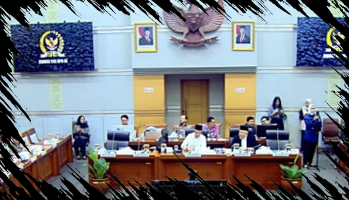 Menhaj Gus Irfan Hentikan Pembahasan Kontroversi Tiket Haji di DPR Menhaj Gus Irfan Hentikan Pembahasan Kontroversi Tiket Haji di DPR