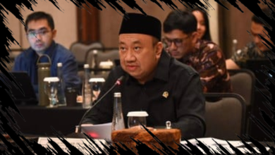 Hadrian Terima KWP Award Sebagai Legislator Berkomitmen Terhadap Perbaikan Pendidikan