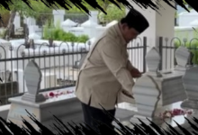 Prabowo Mengunjungi Makam Margono Djojohadikusumo di Banyumas untuk Penghormatan